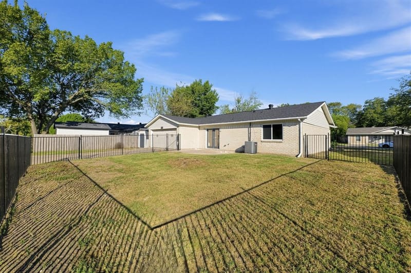 1026 Quebec Drive, Garland TX 75040 - Photo 15