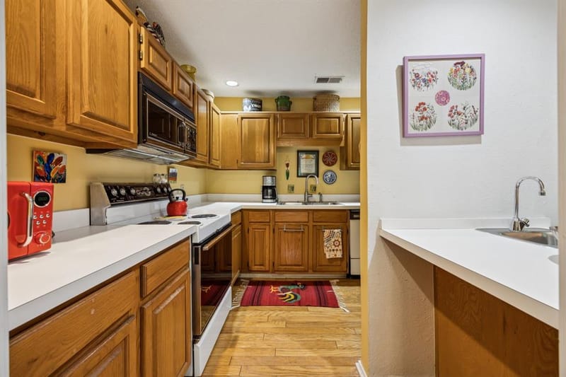 9222 Church Road # 108, Dallas TX 75231 - Photo 18