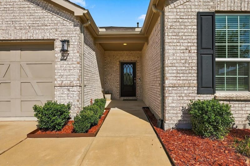 965 Memorial Drive, Little Elm TX 76227 - Photo 5
