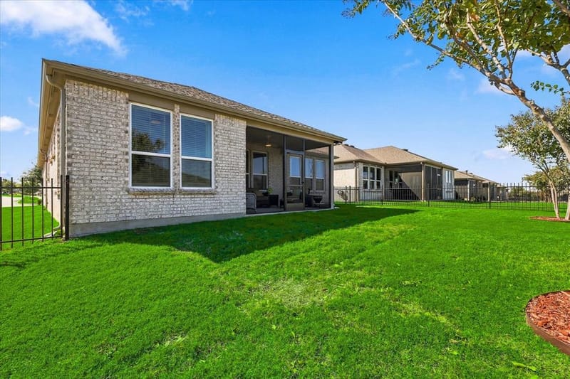 965 Memorial Drive, Little Elm TX 76227 - Photo 31