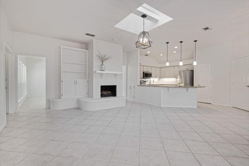 6205 Brookstone Drive, Arlington TX 76001 - Photo 10