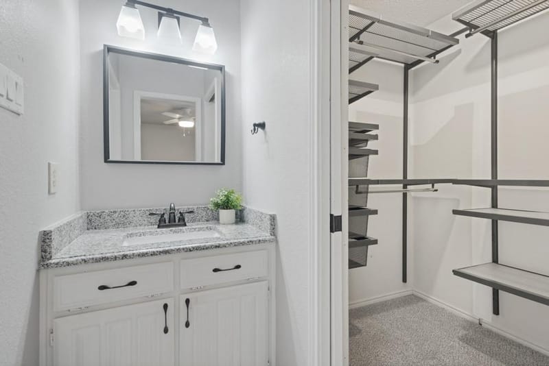 6205 Brookstone Drive, Arlington TX 76001 - Photo 21