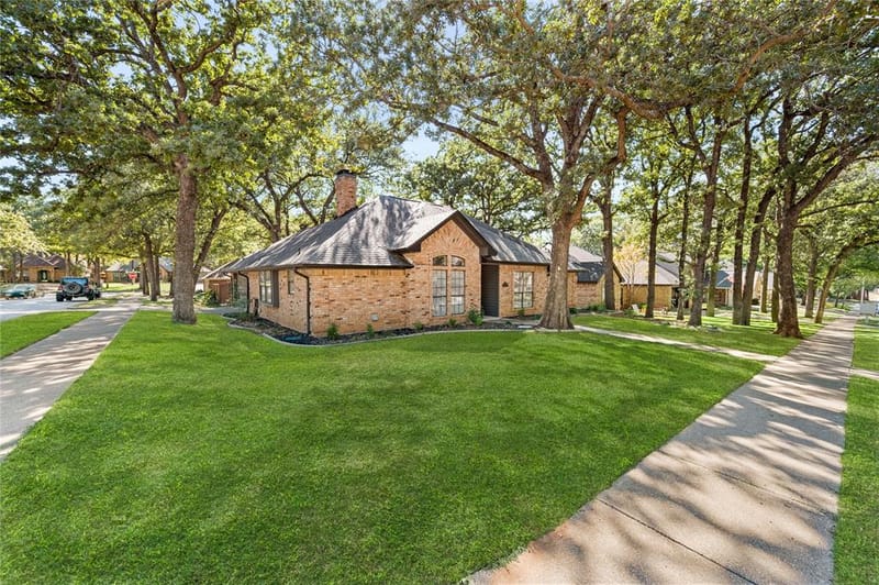 2137 Steeplewood Drive, Grapevine TX 76051 - Photo 2