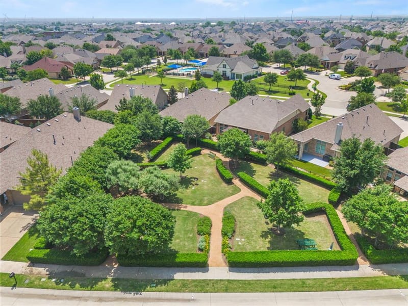 724 Louisville Road, Aubrey TX 76227 - Photo 36