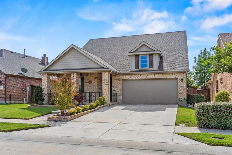 724 Louisville Road, Aubrey TX 76227 - Photo 4