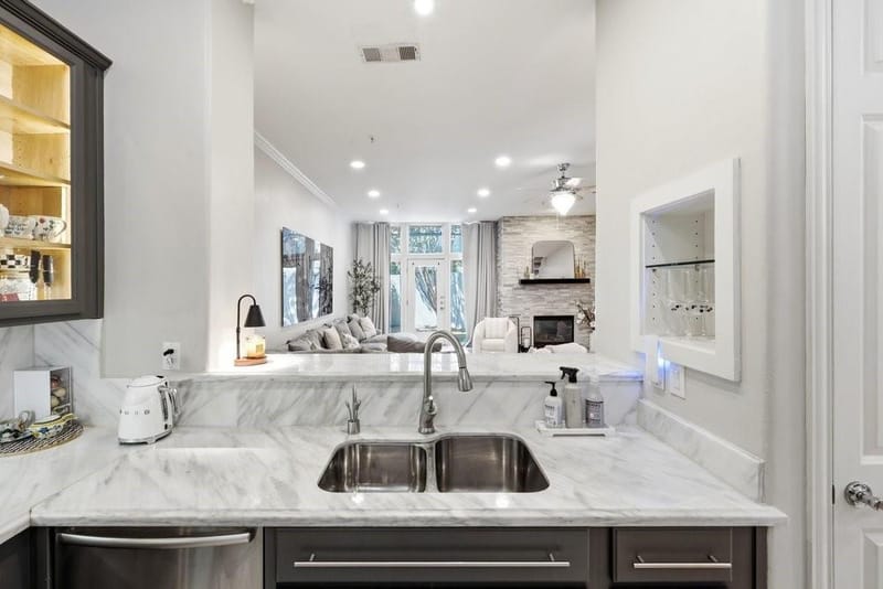 3707 Gilbert Avenue # 17, Dallas TX 75219 - Photo 13