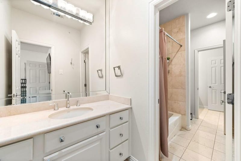 3707 Gilbert Avenue # 17, Dallas TX 75219 - Photo 36