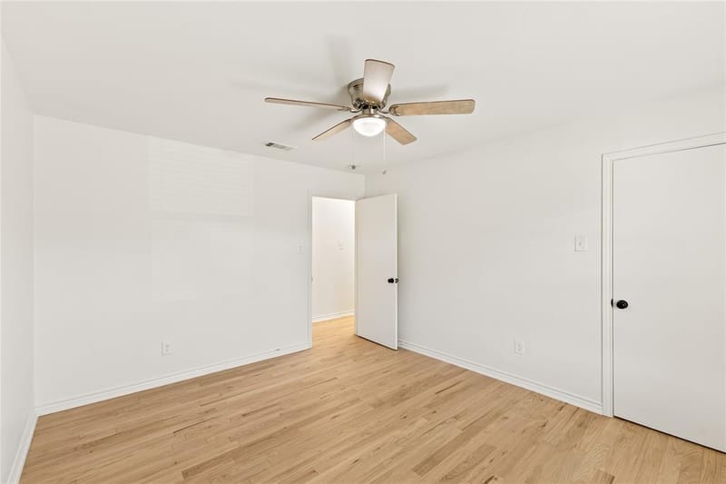 4012 Shady Hollow Lane, Dallas TX 75233 - Photo 17