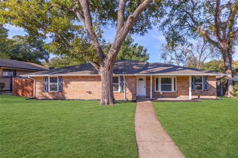 4012 Shady Hollow Lane, Dallas TX 75233