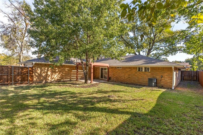 4012 Shady Hollow Lane, Dallas TX 75233 - Photo 34