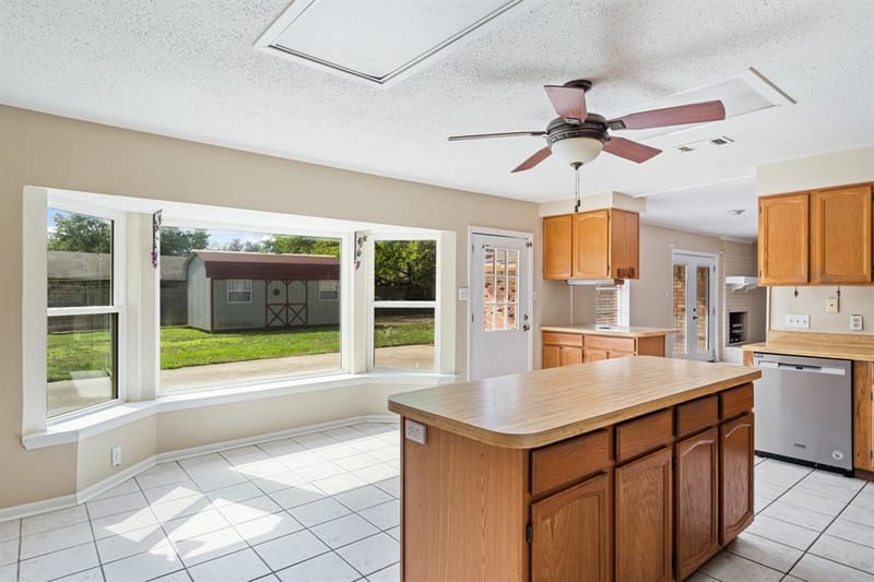 2729 Tanglewood Drive, Commerce TX 75428 - Photo 8