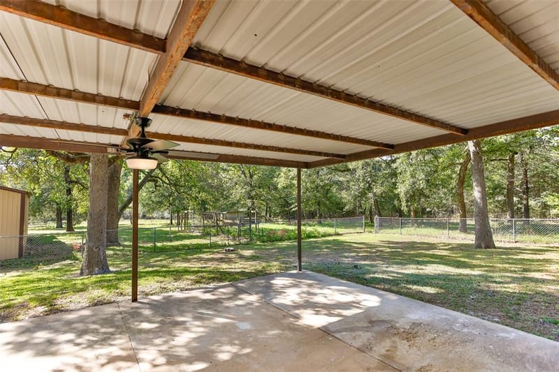 864 County Road 2114, Gainesville TX 76240 - Photo 33