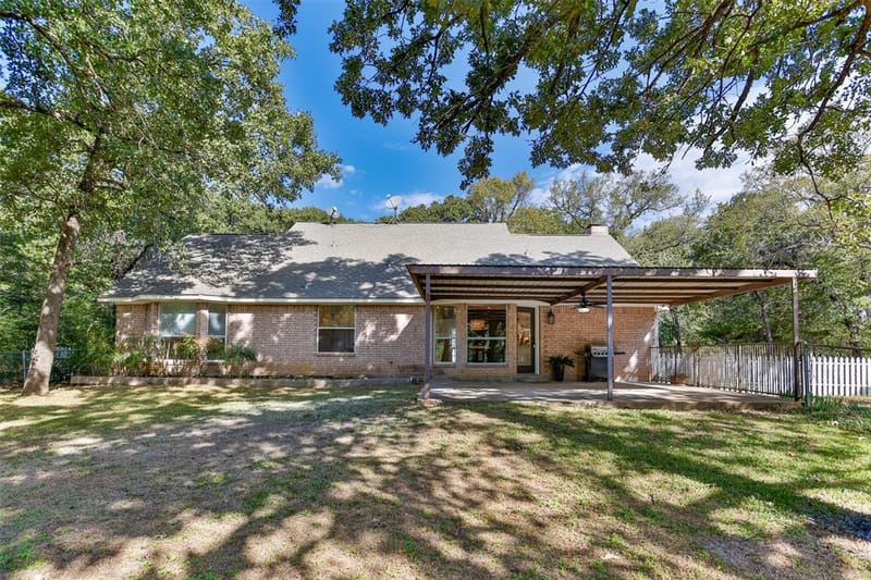 864 County Road 2114, Gainesville TX 76240 - Photo 31