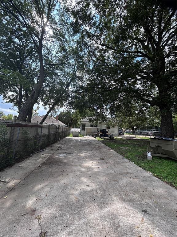 309 W Page Avenue, Dallas TX 75208 - Photo 17