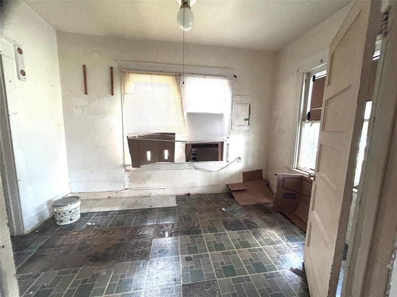 309 W Page Avenue, Dallas TX 75208 - Photo 20