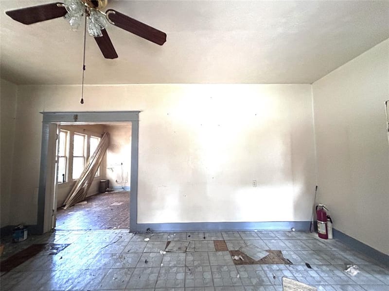 309 W Page Avenue, Dallas TX 75208 - Photo 18