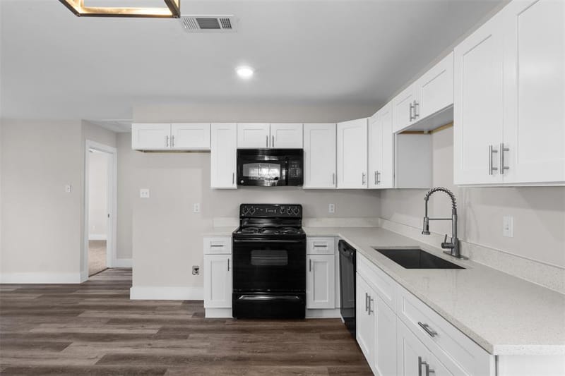 2523 N Prairie Creek Road, Dallas TX 75227 - Photo 7