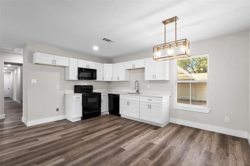 2523 N Prairie Creek Road, Dallas TX 75227 - Photo 9
