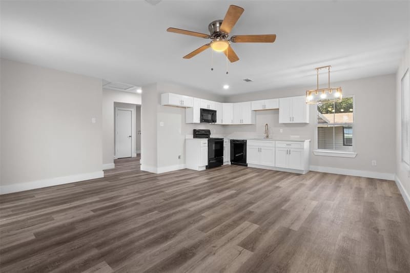 2523 N Prairie Creek Road, Dallas TX 75227 - Photo 4