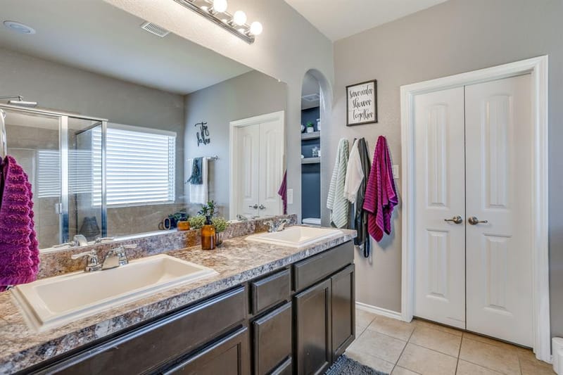 5124 Meadow Lane, Krum TX 76249 - Photo 21