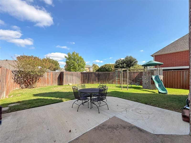 2569 Lands End Drive, Carrollton TX 75006 - Photo 38