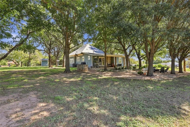 2812 Overton Court, Granbury TX 76048 - Photo 28