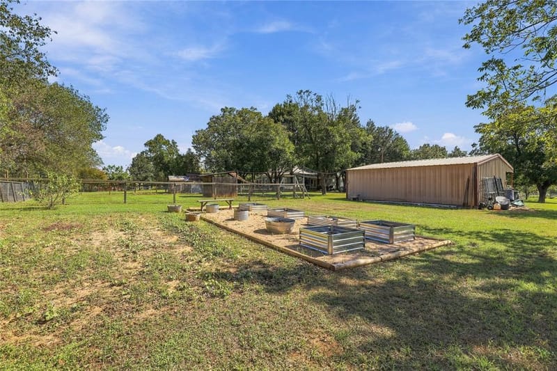 2812 Overton Court, Granbury TX 76048 - Photo 35
