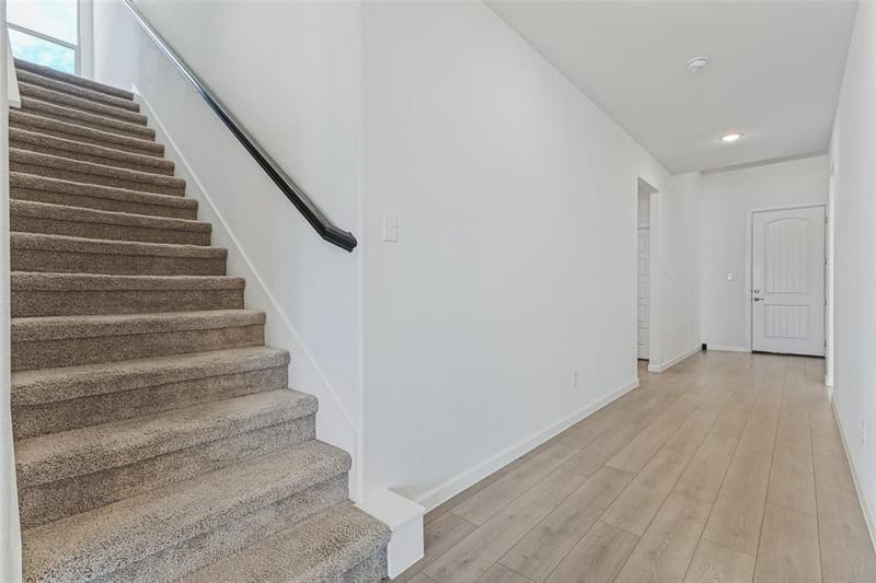 5317 Waterview Court, Haltom City TX 76137 - Photo 7