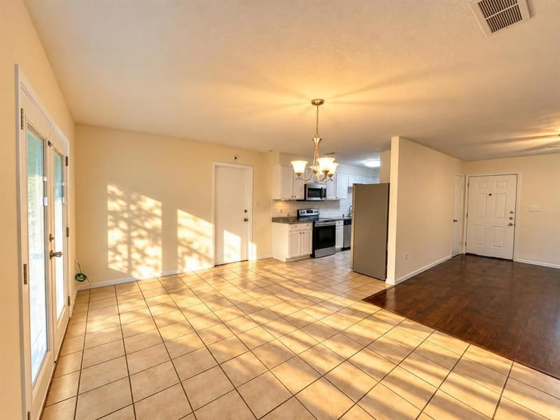 1700 England Road, Arlington TX 76013 - Photo 6