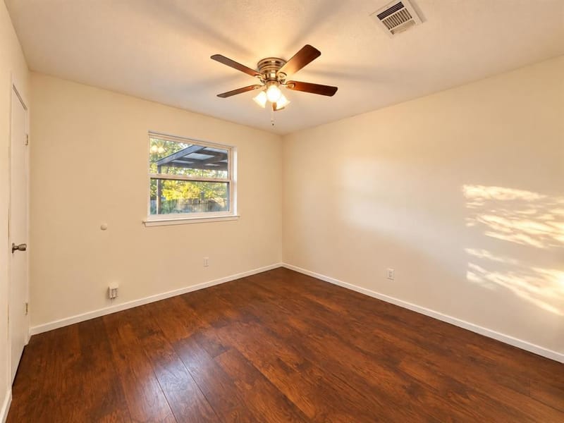 1700 England Road, Arlington TX 76013 - Photo 10