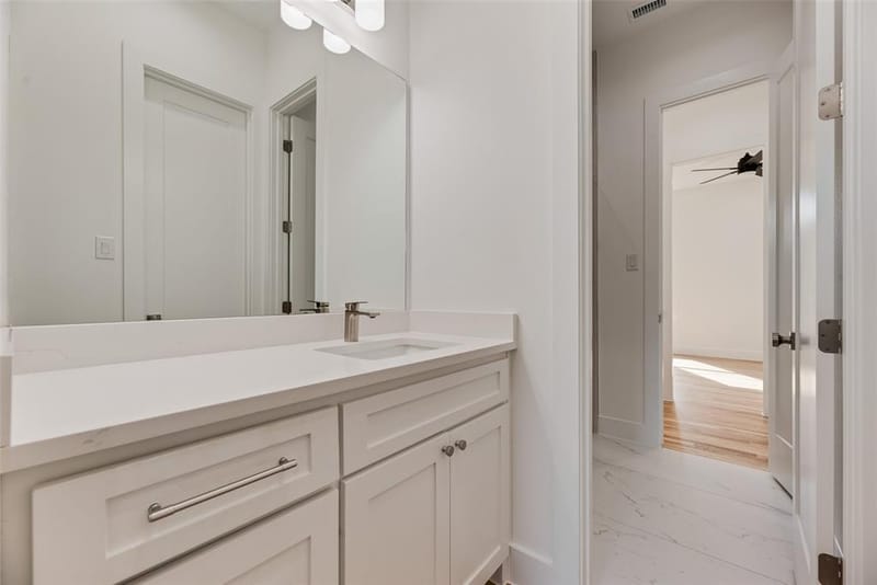 2002 Alaska Avenue, Dallas TX 75216 - Photo 7
