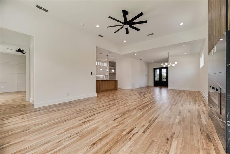 2002 Alaska Avenue, Dallas TX 75216 - Photo 3