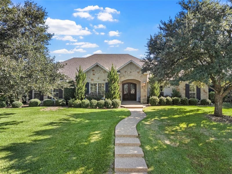7020 Flagstone Circle, McGregor TX 76657