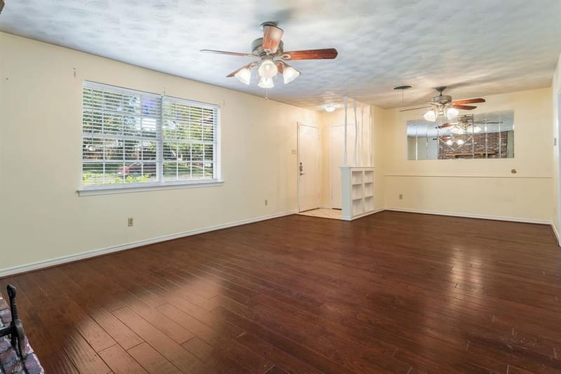 2334 Rockyglen Drive, Dallas TX 75228 - Photo 3