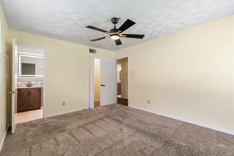 2334 Rockyglen Drive, Dallas TX 75228 - Photo 15