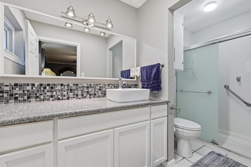 2004 Maplewood Drive, Gainesville TX 76240 - Photo 12