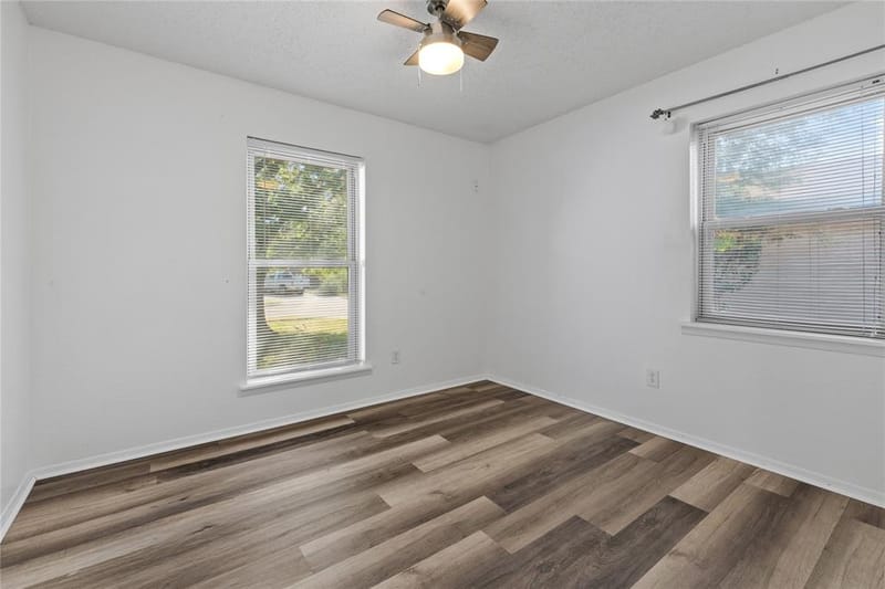 907 Crest Park Drive, Garland TX 75042 - Photo 20