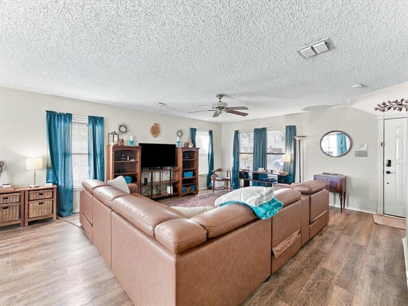 3152 Longbow Drive, Grand Prairie TX 75052 - Photo 4