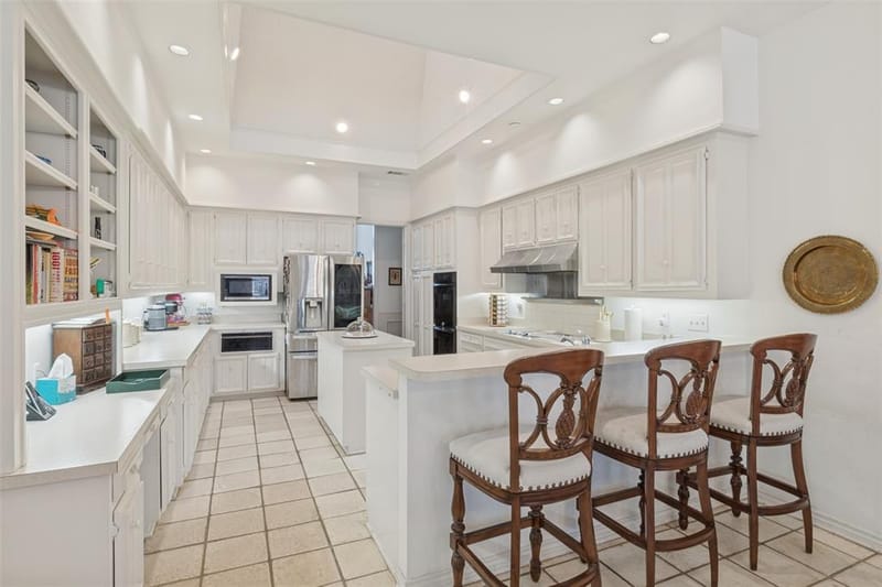 6215 Raintree Court, Dallas TX 75254 - Photo 14