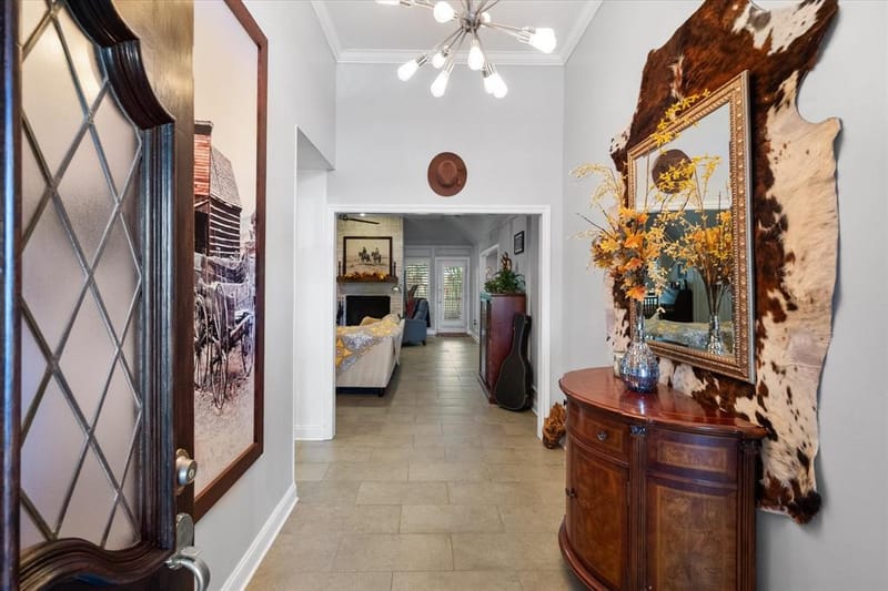 3730 Danbury Drive, Arlington TX 76016 - Photo 2