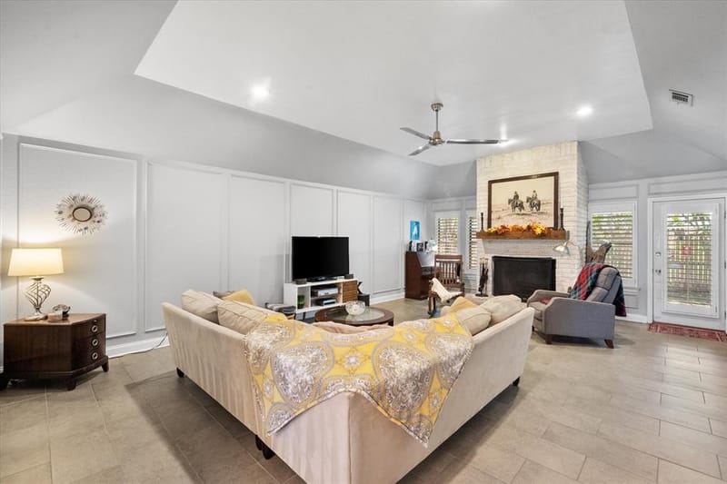 3730 Danbury Drive, Arlington TX 76016 - Photo 6