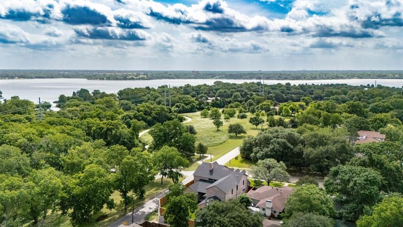 7153 Cornelia Lane, Dallas TX 75214 - Photo 35