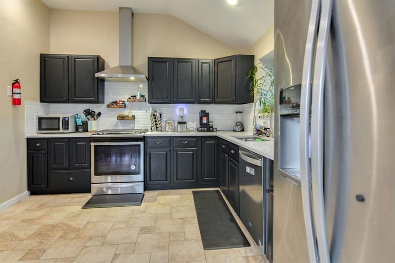 4001 Brownwood Lane, Arlington TX 76017 - Photo 16
