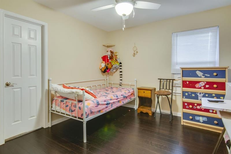 4001 Brownwood Lane, Arlington TX 76017 - Photo 12