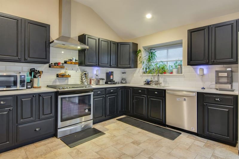 4001 Brownwood Lane, Arlington TX 76017 - Photo 15