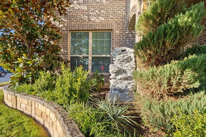 556 White Bud Lane, Fort Worth TX 76131 - Photo 6