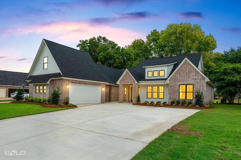 329 Autumn Ridge Drive, Bossier City LA 71111