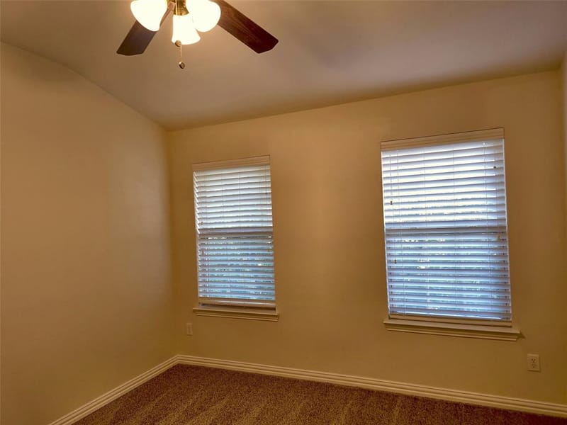 1504 Fox Run Drive, Irving TX 75063 - Photo 35