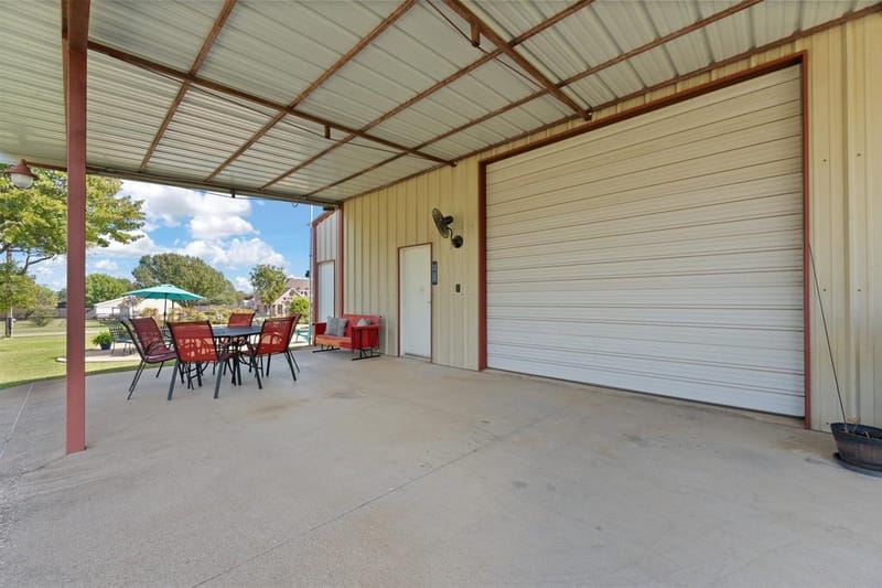 324 Highpoint Road, Burleson TX 76028 - Photo 8