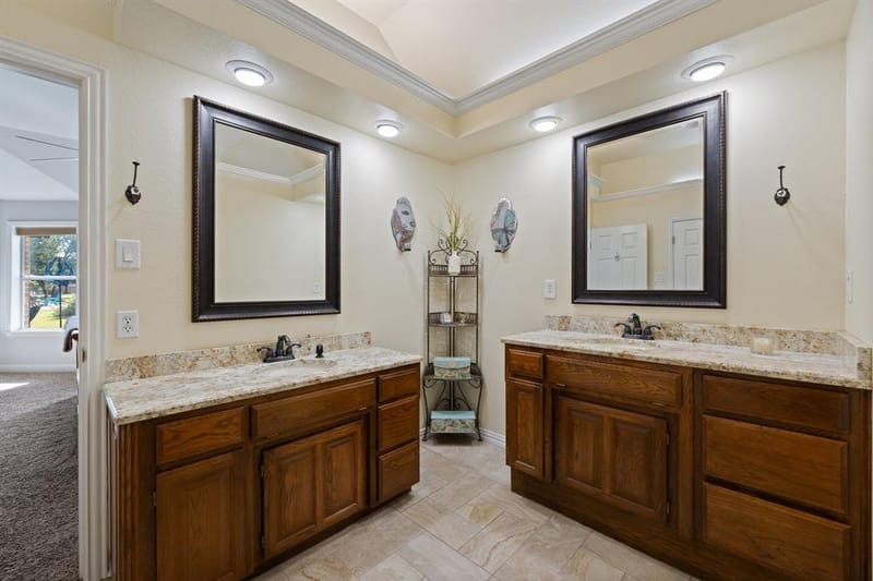 324 Highpoint Road, Burleson TX 76028 - Photo 25